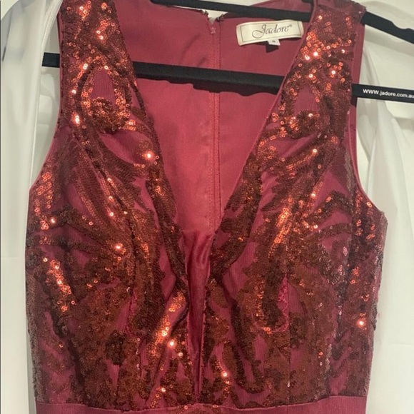 JADORE gown - Picture 3 of 5